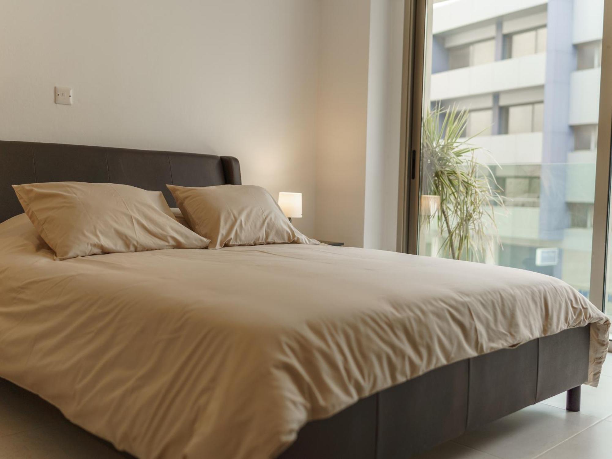 Halcyon Central Apartment Larnaca Extérieur photo